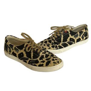 Bucketfeet Sneaker Shoes Womens 7 Beige Black Giraffe Print Casual Streetwear